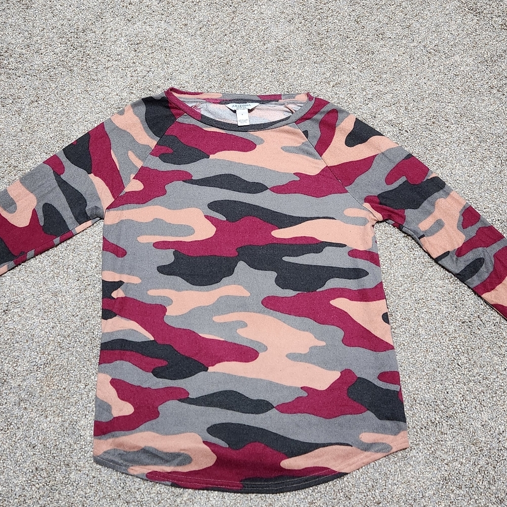 Soft pink camo longsleeve